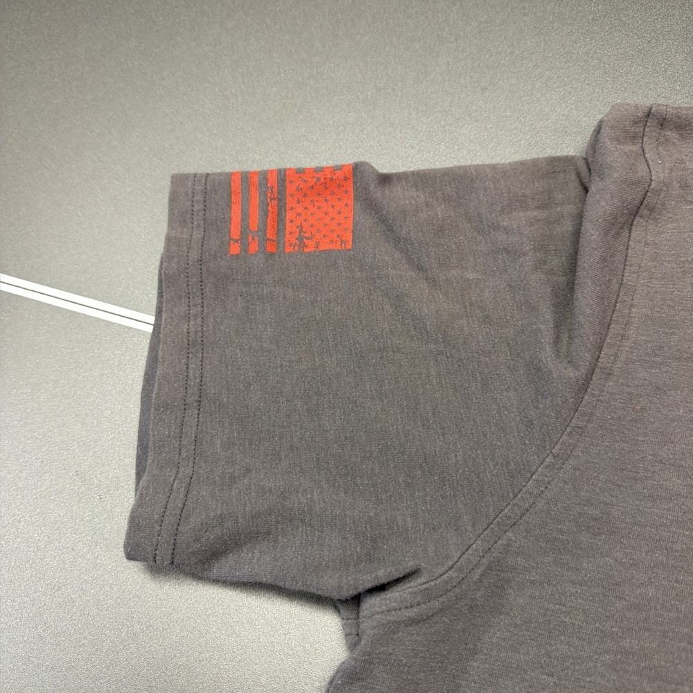 Under‎ Armour T Shirt Mens L Loose Heat Gear Freedom USA Flag Graphic Active O4 - Picture 4 of 9
